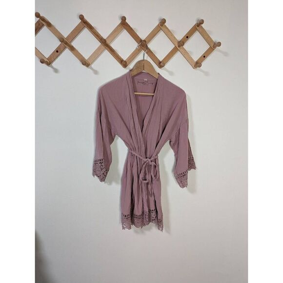 Honest in Ivory Mauve Bridal Bridesmaid Lace Hemmed Robe - Size L/XL - Picture 1 of 5